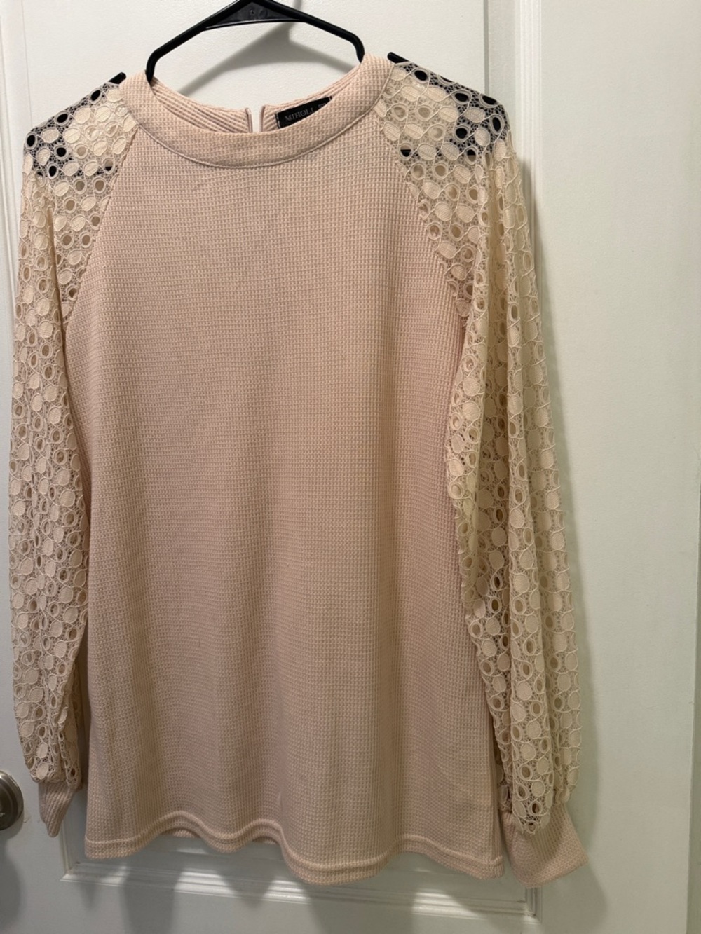 Mittoor Lace-Sleeve Waffle Knit Top in Blush